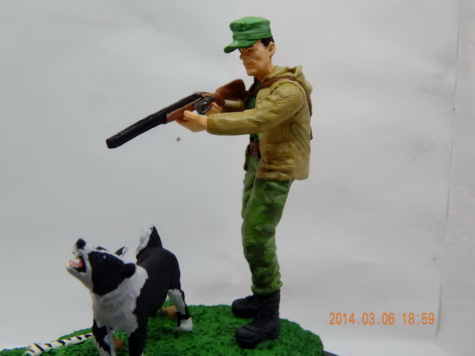 Поделки из полимерной глины на 23 февраля. Guillermo статуэтки охотник. Солдат из соленого теста. Фигурка декоративная охотник. Охотник фигурка из пластилина для детей.