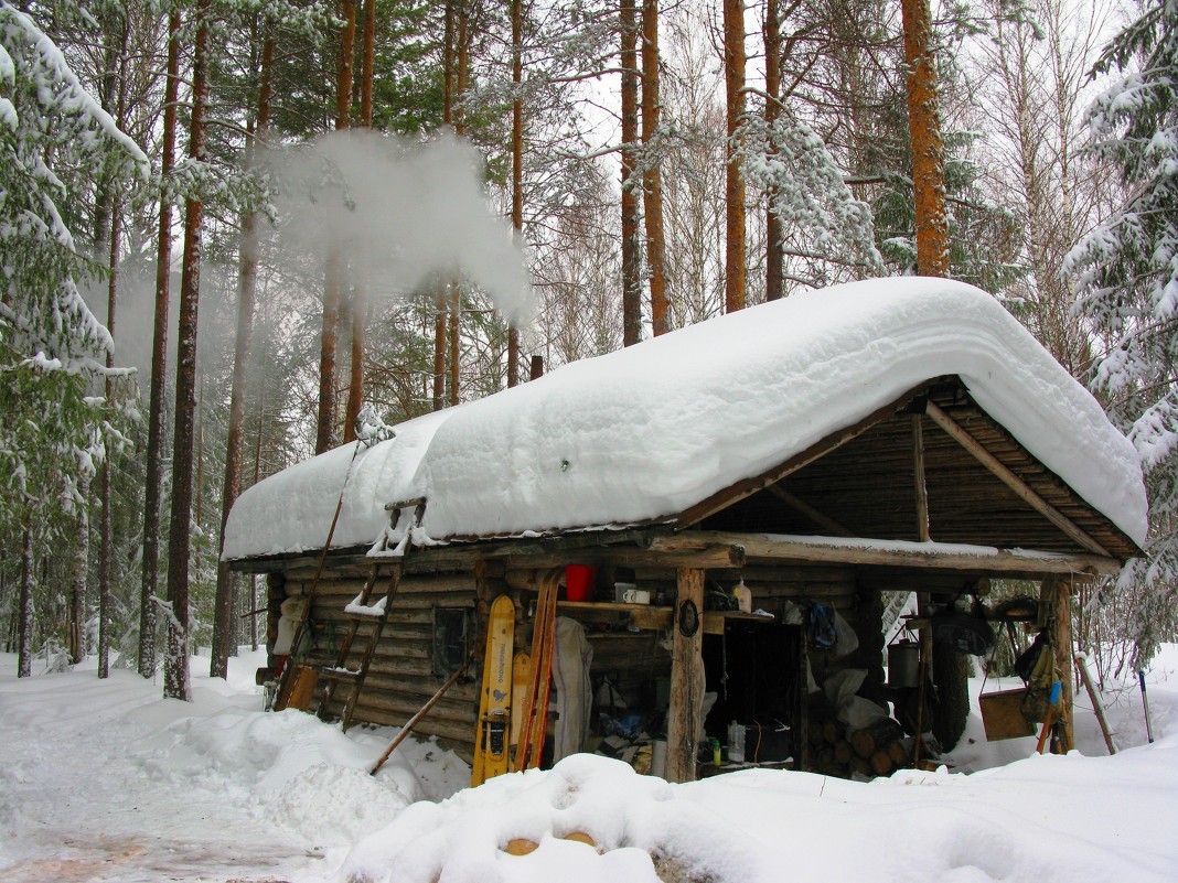 Русская тайга: 10 неписаных правил пользования таёжным зимовьем